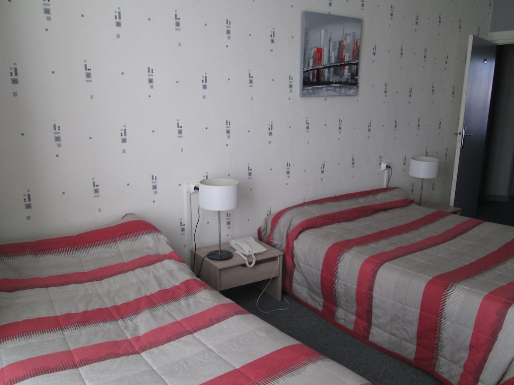 Le Relais Hotel Issoire Room photo